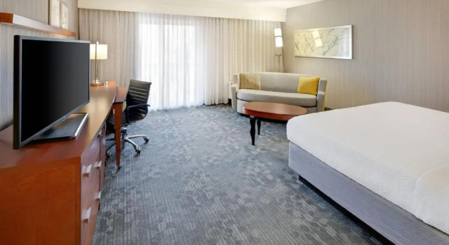 Номер Standard Courtyard by Marriott Cleveland Beachwood