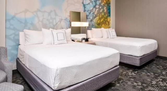 Четырёхместный номер Standard Courtyard by Marriott Charlotte Northlake