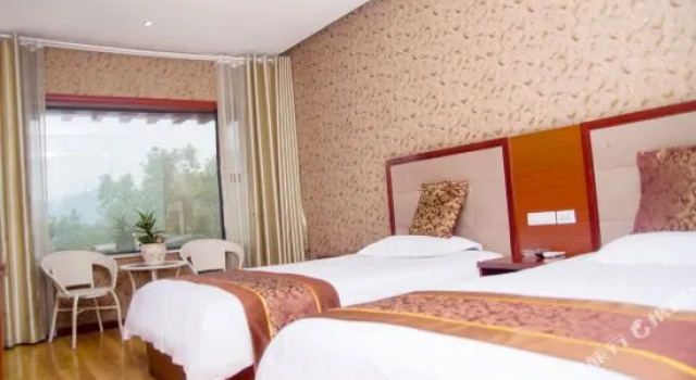 Mingmen Business Hotel