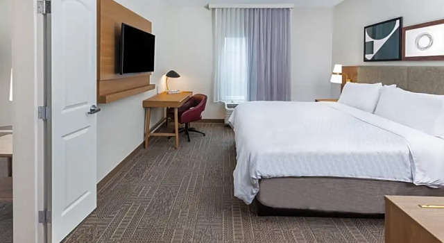 Шестиместный люкс с 2 комнатами Staybridge Suites - Portland by IHG