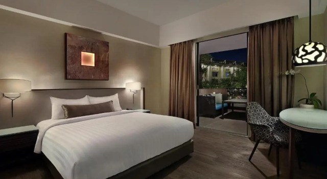 Двухместный номер Deluxe с балконом Mercure Bali Legian