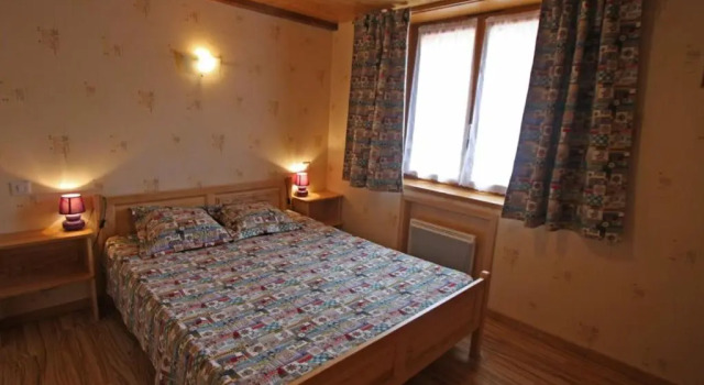 Maison montagnarde rénovée avec cheminée et randonnées - FR-1-589-281, Забронировать Отель Отели Вогезы с парковкой, Парковка