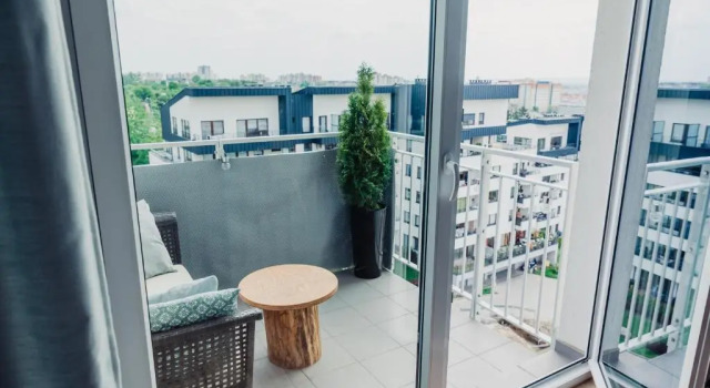 Silk Apartment - Netflix - Parking