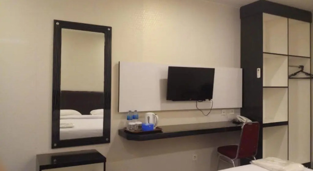 Люкс Puncak Budget Hotel