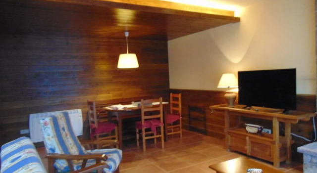 Apartaments Piteus Casa Dionis, Buchen Sie Ferienwohnung Apartments in Lleida, Ferienwohnung