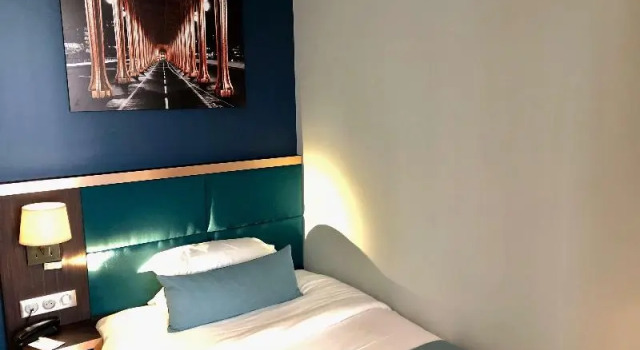 Одноместный номер Classic с балконом Best Western Empire Elysees