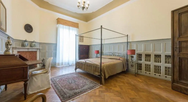 4bdrm elegant apartm in Private Estate, shared Swimmingpool, Maze Garden, Prenota Hotel Hotel a Firenze con piscina, Piscina