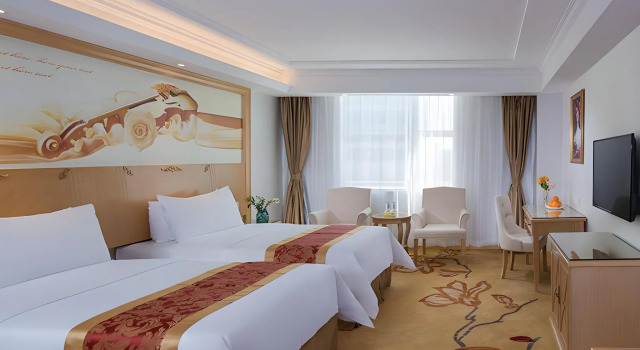 Vienna Hotel (Shenzhen Longgang Baifu City Store), Book Hotel Longgang Shenzhen