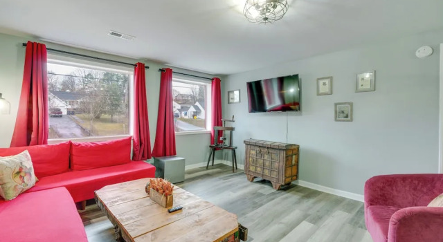 Апартаменты Comfy Kingsport Apartment - Walk to Brewery!