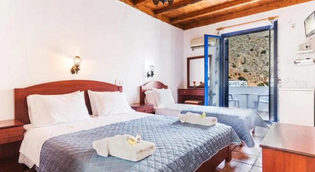 Трёхместный номер Standard с видом на море Daskalogiannis Hotel