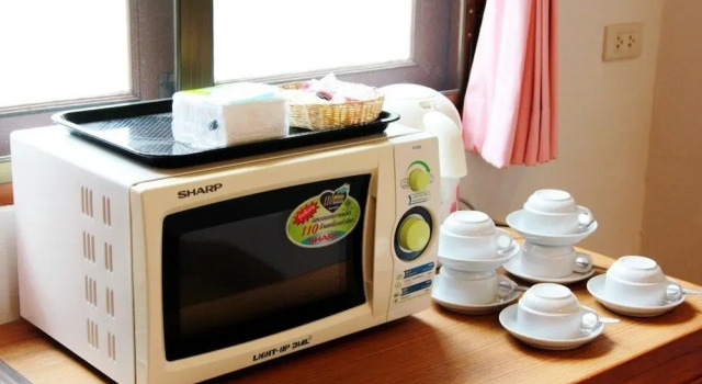 Коттедж с видом на озеро Thongsathit Hill Resort Khao Yai