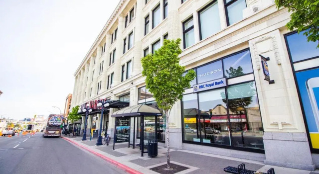 Historic Hudson 2 Bed - 28 Day Min, Prenota Hotel Victoria 
