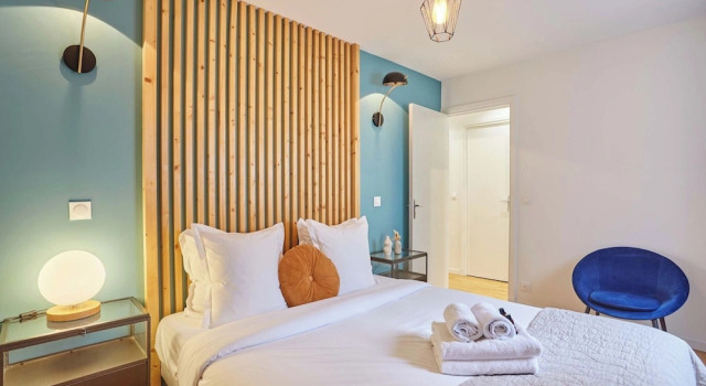 Charming Apartement Center of Paris Montmartre, Забронировать Апартаменты/квартира Париж Иль-де-Франс, рядом с Ги Моке