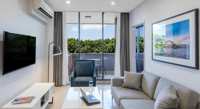 Meriton Suites Waterloo, Забронировать Отель Отели Уотерлу 5 звезд, 5*