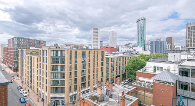 Коттедж с 2 комнатами Birmingham B5 Central City Centre Beautiful City View Apartments