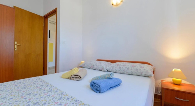 Nice Apartment in Starigrad Paklenica With Wifi and 1 Bedrooms