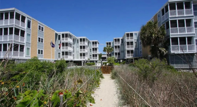 Palmwood Villas by Elliott Beach Rentals