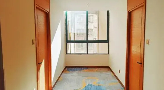 Hongtai Century Hotel, Rezerwuj Hotel Hotele w Suzhou z parkingiem, Parking