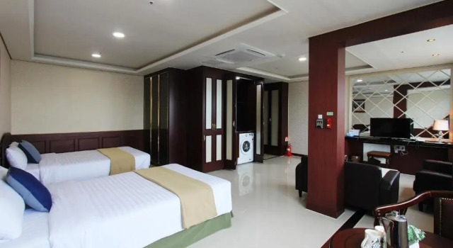 Шестиместный полулюкс InterСity Seoul Hotel