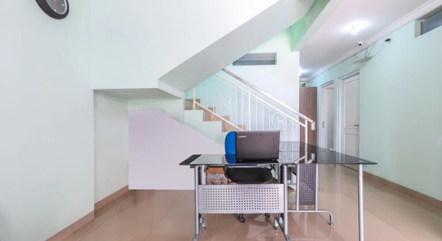 Studento Guest House by OYO Rooms, Rezervovat Penzión Legok West Java