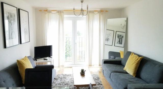 Апартаменты Bright & Modern 2BR Apartment Parking
