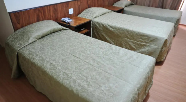 Семейный номер Standard Hotel Econômico ao lado do Metrô