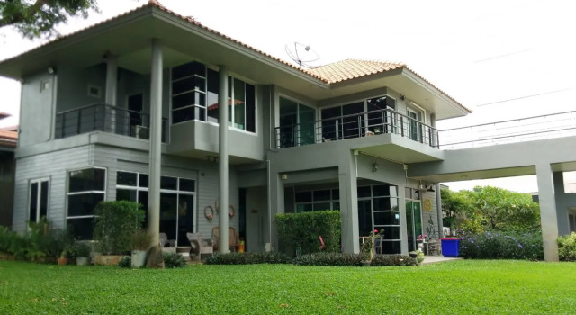 Nalinda Hostel, Забронировать Хостел Бангсаре провинция Чонбури, рядом с Аквапарк Cartoon Network Amazone
