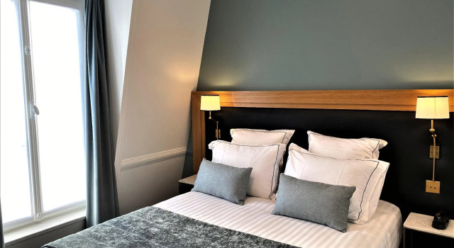 Номер Standard Hôtel Le Cercle Tour Eiffel