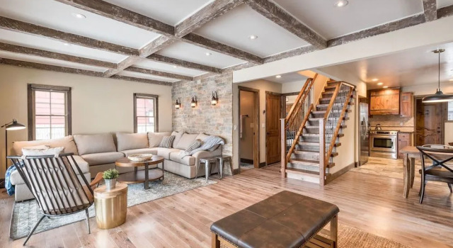 Carriage House in South Lake tahoe by RedAwning, Забронировать Отель Бизнес-отели Саут-Лейк-Тахо, 4* 5*