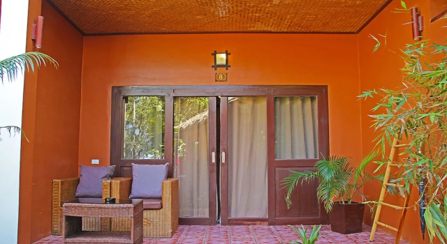 Номер Standard с балконом Last Frontier Beach Resort