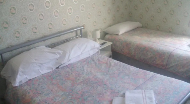 Семейный номер Standard Royal Hotel
