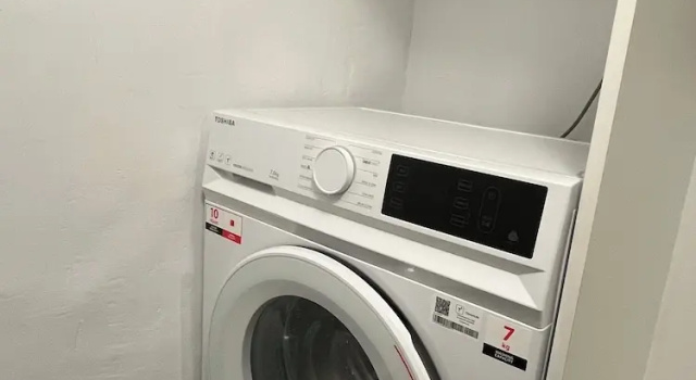 Апартаменты c 1 комнатой с балконом Nicholas Point Apartments and Rooms