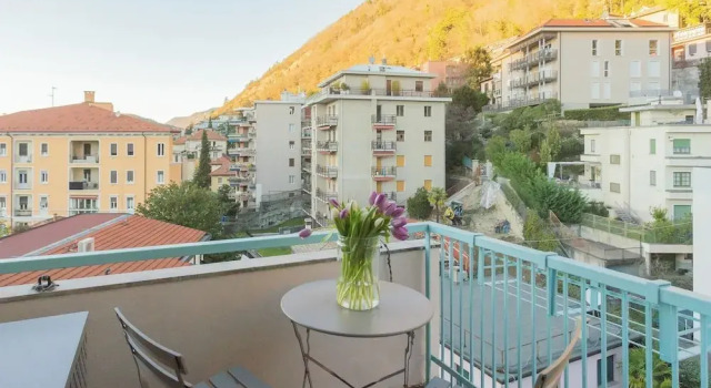 Апартаменты c 1 комнатой с балконом White Lake View Apartment by Rent all Como