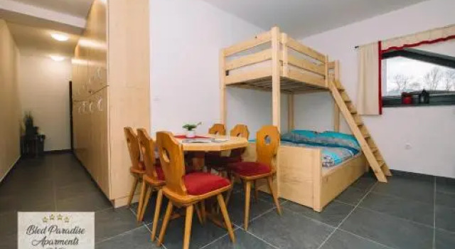 Hostel Bled Paradise Slovenia, Забронировать Хостел Отели Блед с парковкой, Парковка
