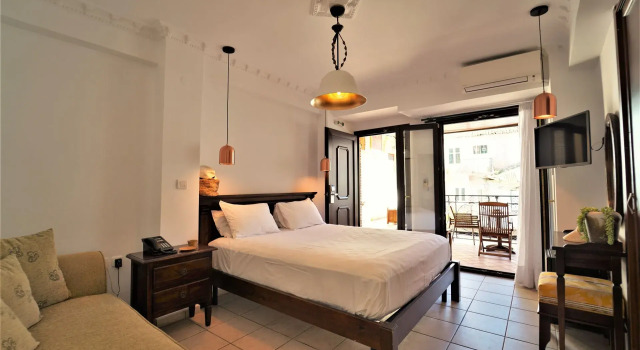 Трёхместный номер Standard Hotel Acropol