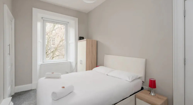 Апартаменты Silver Lining Apartment near Holyrood