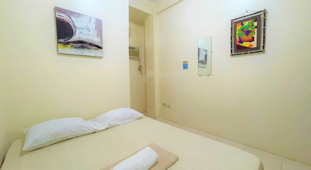 OYO 876 Escurel Inn Boracay