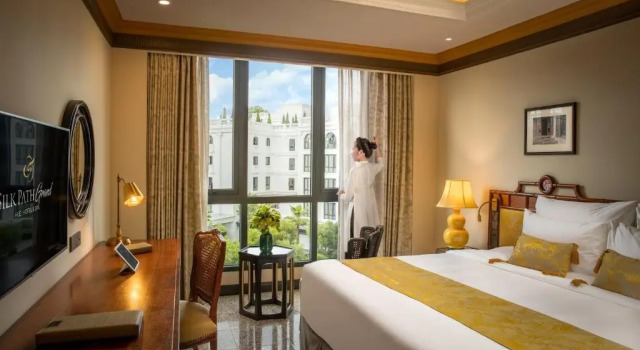 Двухместный номер Classic Silk Path Grand Hue Hotel