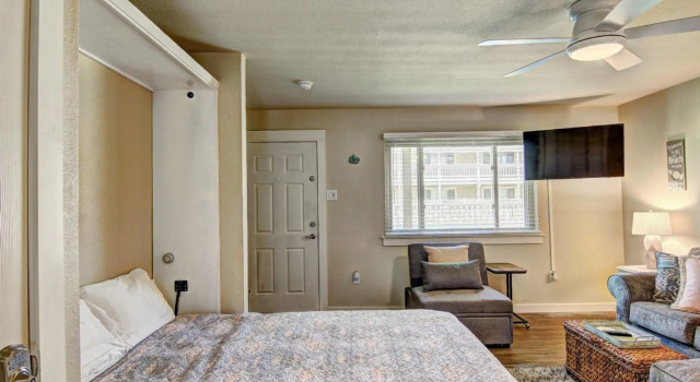 Courtyard #108 in Port Aransas, Забронировать Отель Порт-Аранзас Mustang Island