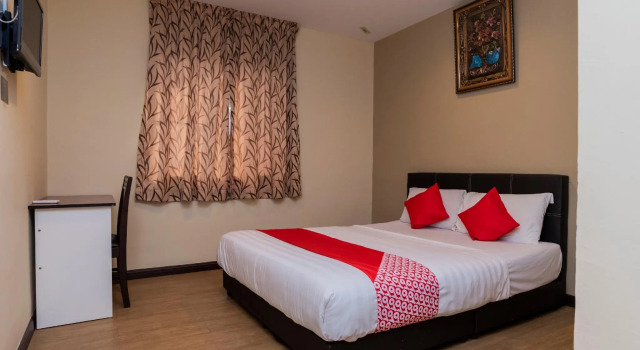 Двухместный номер Deluxe OYO 44026 98 Hotel