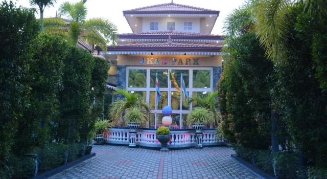 Capital O 229 Jkab Park Hotel