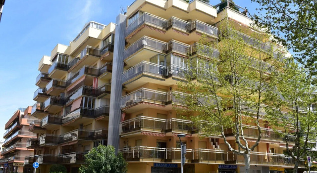 Apartamento Differentflats Palafox, Забронировать Апартаменты/квартира Отели Tarragonès с парковкой, Парковка
