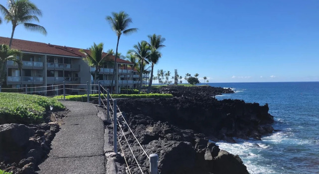 Двухместный клубный номер Standard с балконом Keauhou Kona Surf & Racquet Club 2103