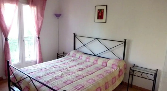 House with 3 Bedrooms in Sainte-Maxime, with Wonderful Mountain View, Enclosed Garden And Wifi - 200 M From the Beach, Забронировать Дом для отпуска Сент-Максим Mimosa Road