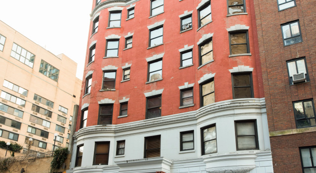 Royal Park Hotel & Hostel