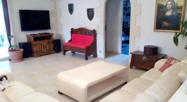 Villa With 3 Bedrooms in La Mole, With Wonderful Mountain View, Indoor, Забронировать Вилла Ла-Моль Сен-Тропе залива
