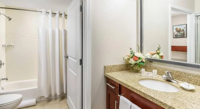 Люкс Deluxe Residence Inn by Marriott Colchester