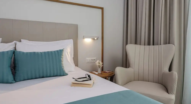 Двухместный номер Deluxe с видом на море Mirage Bleu Hotel