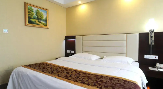 De Sheng Dao Fu Xinhua Hotel, Rezerwuj Hotel Changsha Hunan, w pobliżu Wuyi Square