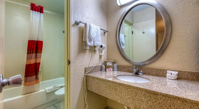 Двухместный люкс Red Roof Inn Tulsa